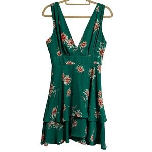 BB Dakota Green Floral Tiered Ruffle Mini Dress V-Neck Sleeveless Size 4